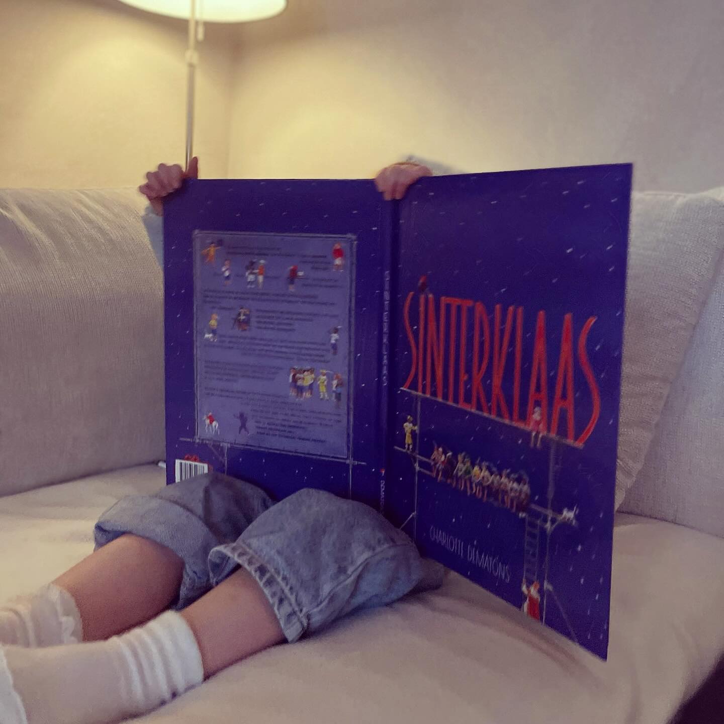 Mijn beste vriend, jouw beste vriend, de vriend van elk kind 

👧👦🏻👧🏻🧒🏿👧🏽👦👧🏾🧒🏼🧸🪁🪀📚📖🤩